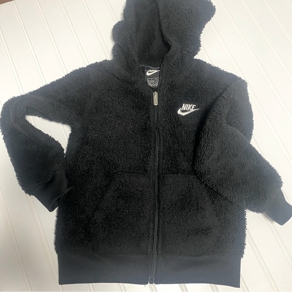 Nike Kids Faux Sherpa Full Zip Soft Warm Hoodie Embroidered Logo Size S 4-5yr - Picture 1 of 11